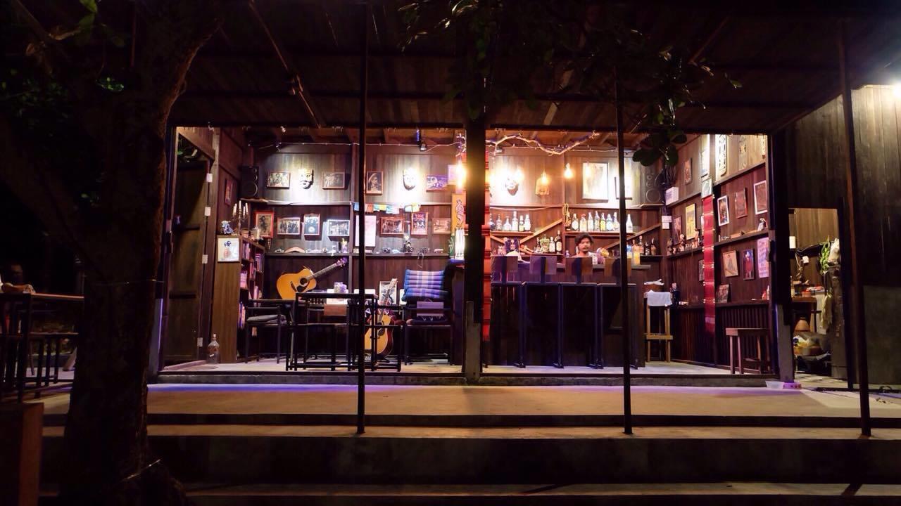 Hotel The Shadow House & Bar à Koh Phayam Extérieur photo